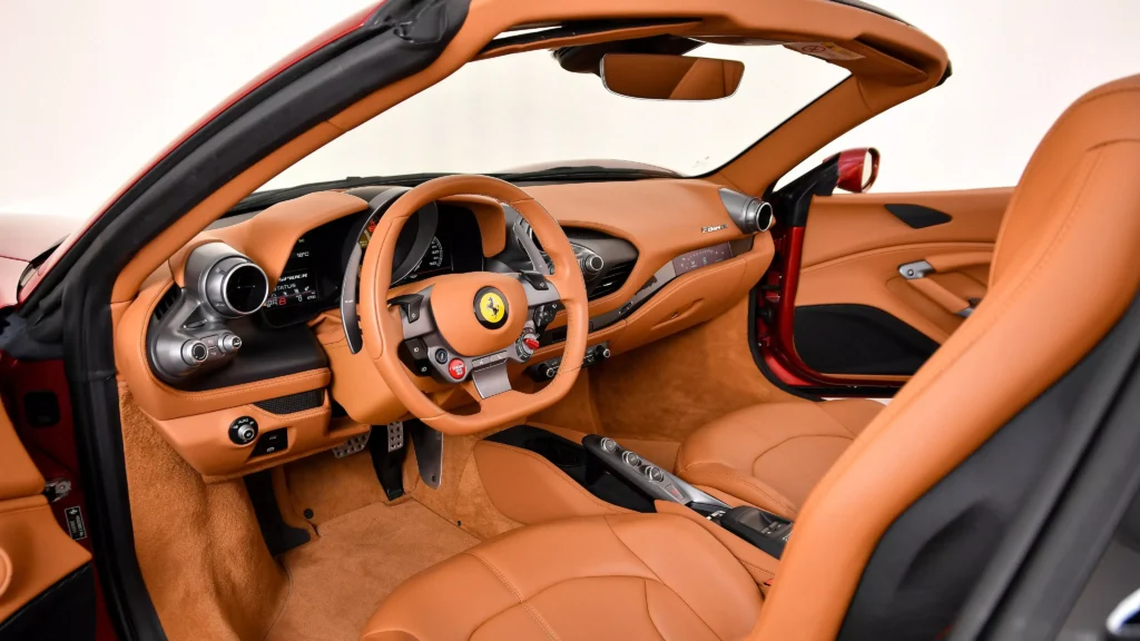 Ferrari F8 Spider Rosso Fiorano Inerior