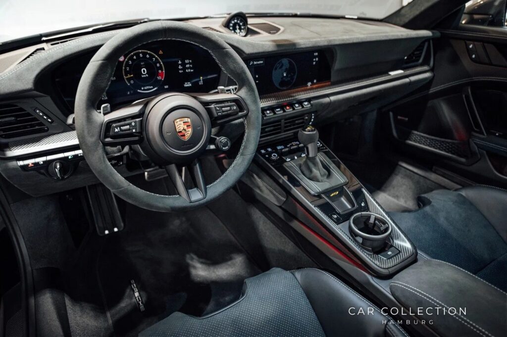Porsche GT3 992.2 Black Interior