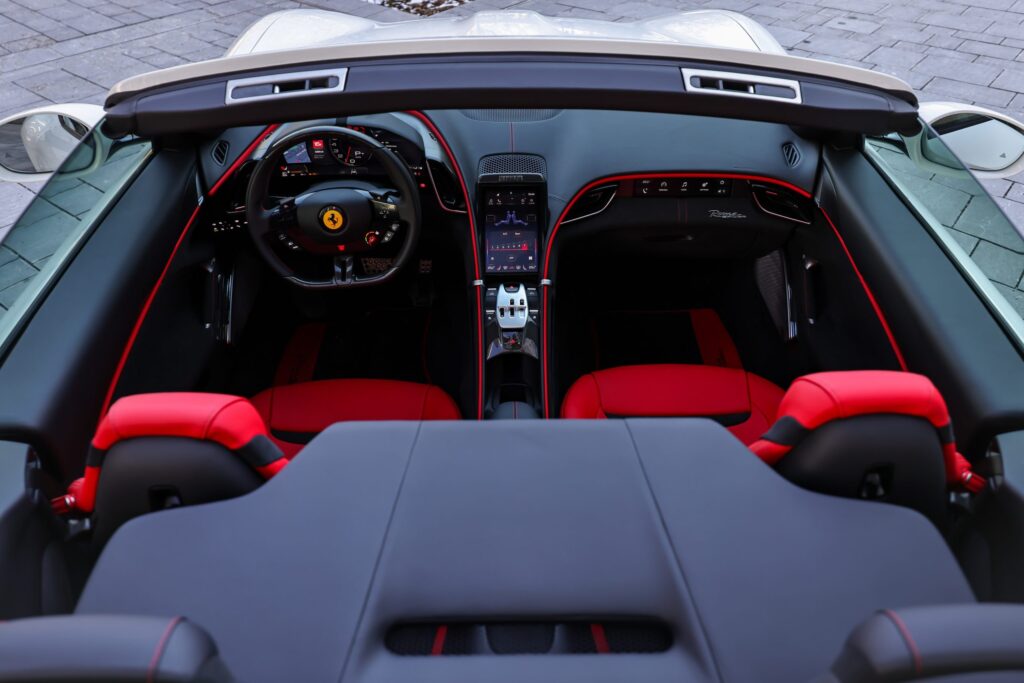 Ferrari Roma Spider Front Interior 4