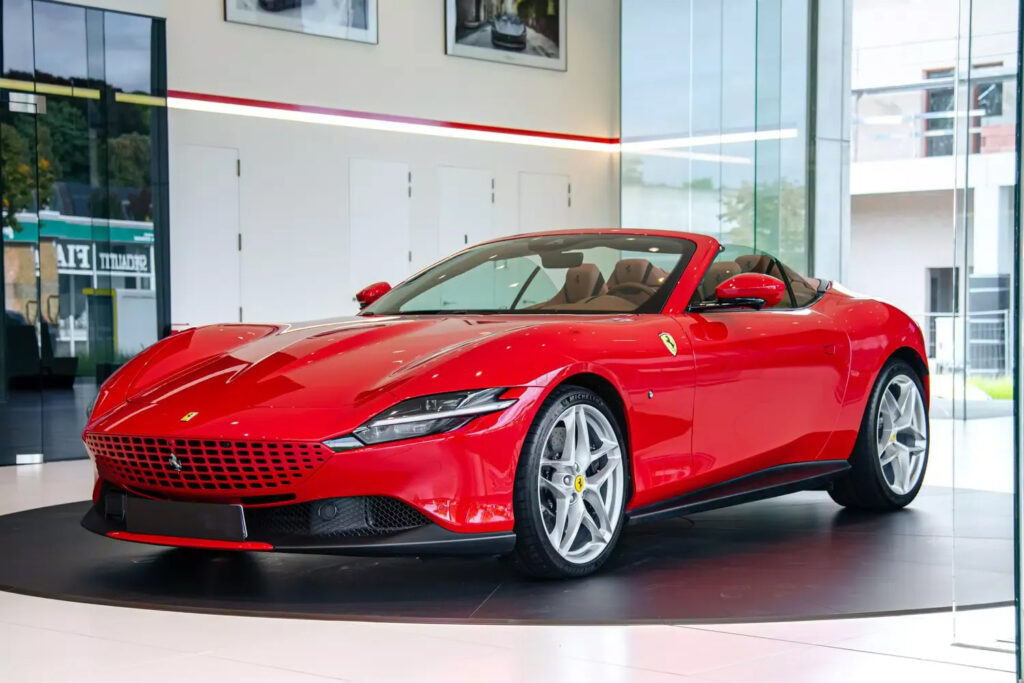 Ferrari Roma Spider Red Front