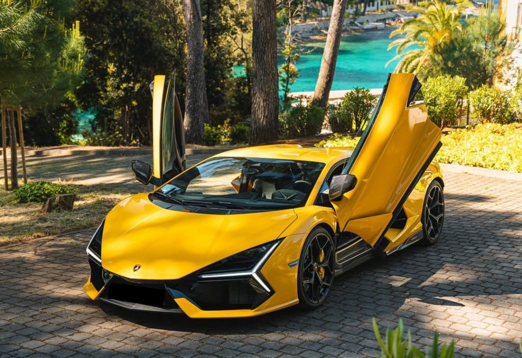 Lamborghini Revuelto Front Yellow 4