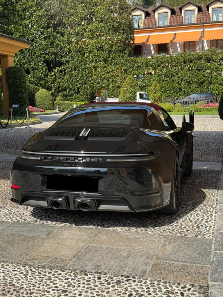 Porsche 911 Targa GTS Lake Como 6